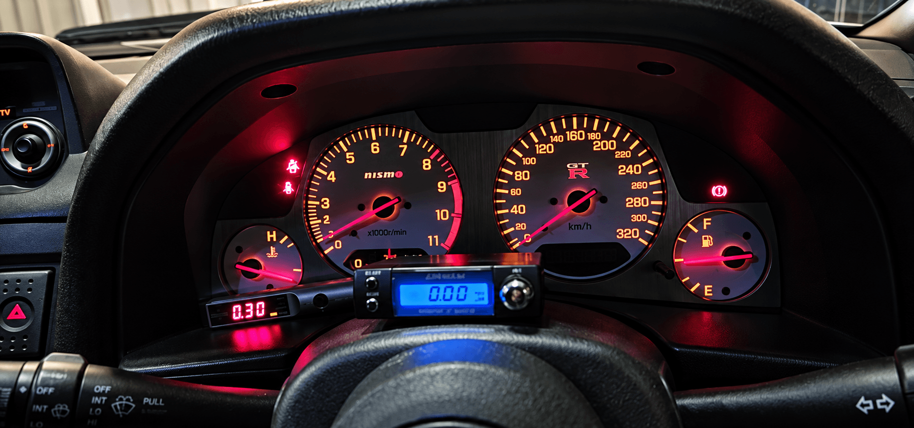 Nissan Skyline GT-R R34 illuminated Nismo instrument cluster